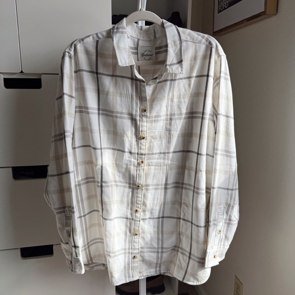 NWOT JACHS Girlfriend White and Gray Women's Super Soft Feel Flannel Shirt - Picture 2 of 8